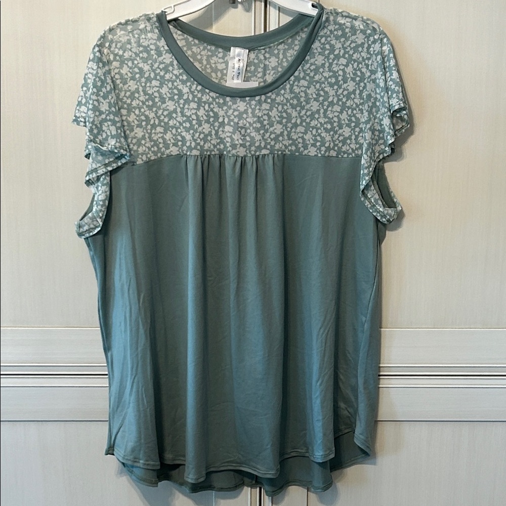 Acting Pro Olive Floral Sleeve Blouse